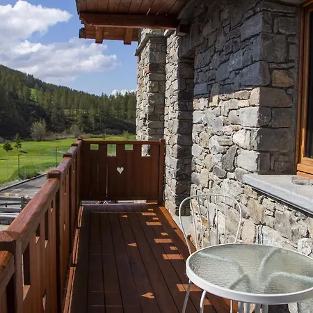 Maison Carrel Elegant 4 Апартаменты *