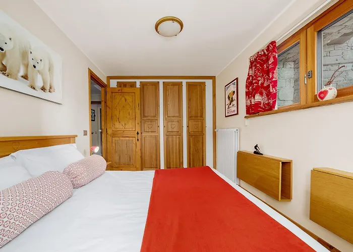 Maison Carrel Elegant 4 * ברויל-קרוויניה