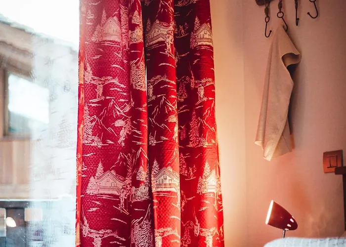 Maison Carrel Elegant 4 * ברויל-קרוויניה